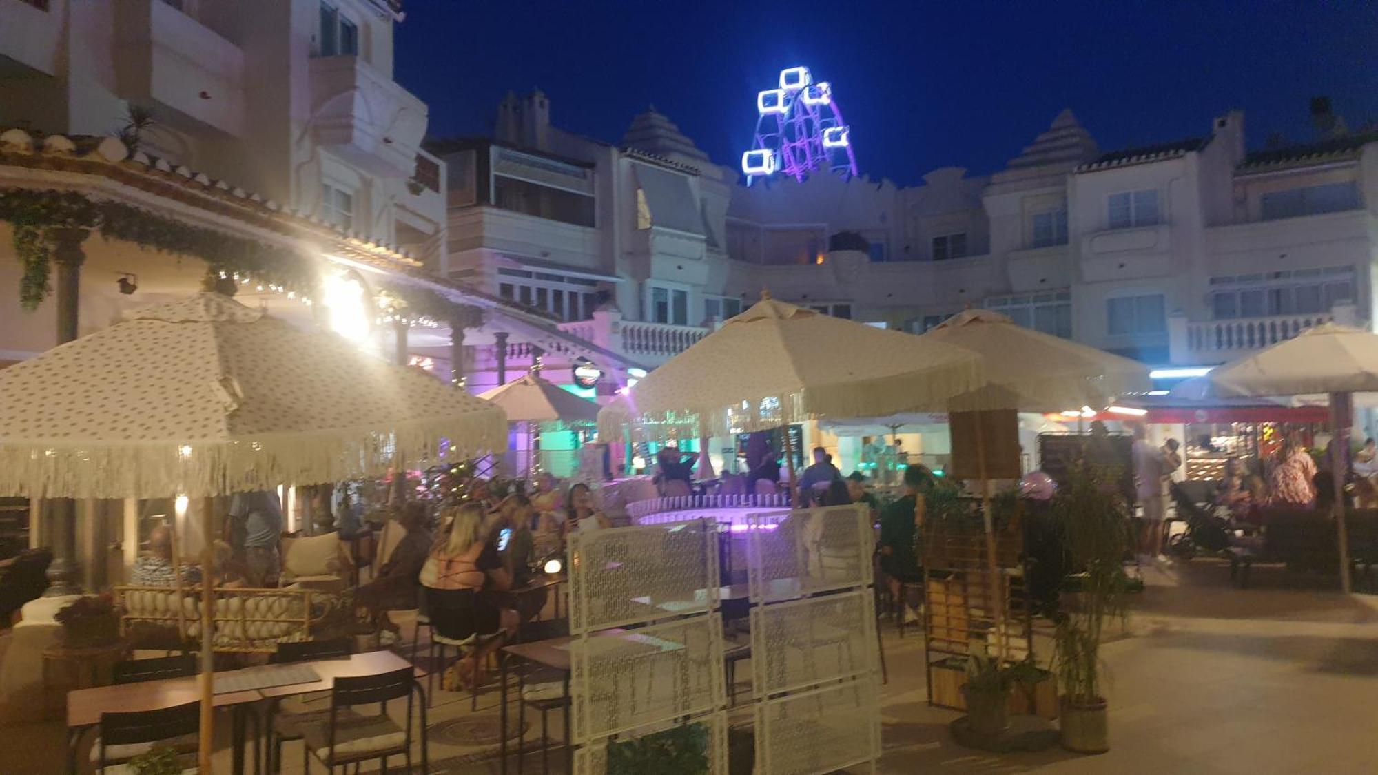 베날마데나코스타 Puerto Marina 아파트 외부 사진